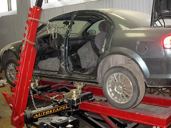 Замена или ремонт стоек кузова Услуга СТО АвтоСоюзСервис: Замена или ремонт стоек кузова в Минске