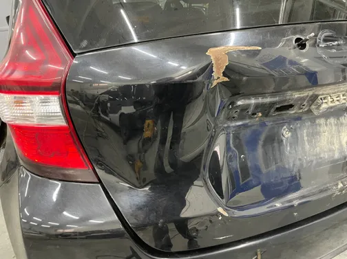 Замена или ремонт крышки багажника Услуга СТО АвтоСоюзСервис: Замена или ремонт крышки багажника в Минске