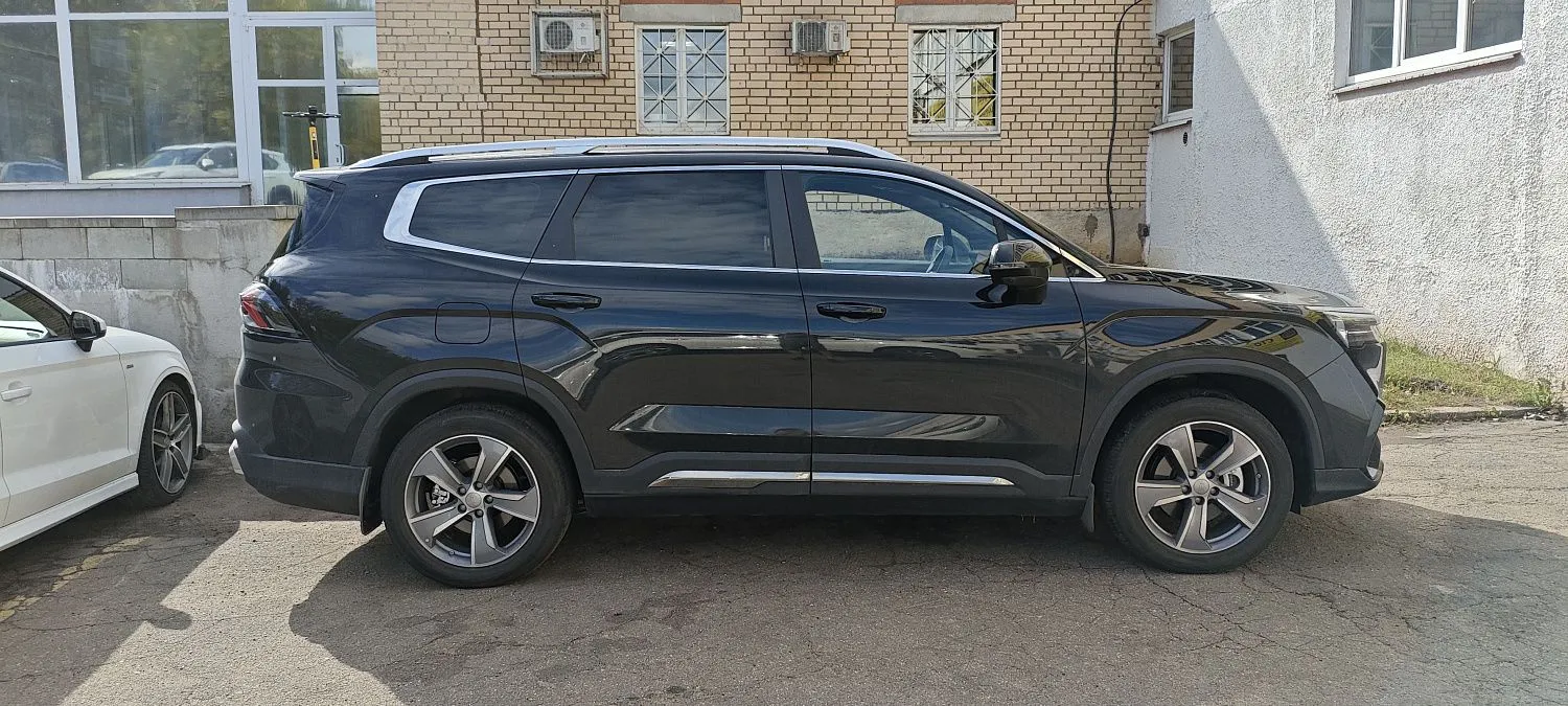 Тонировка Geely Okonango