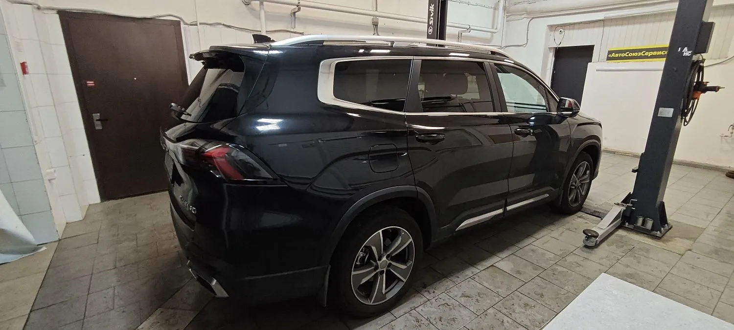 Тонировка Geely Okonango