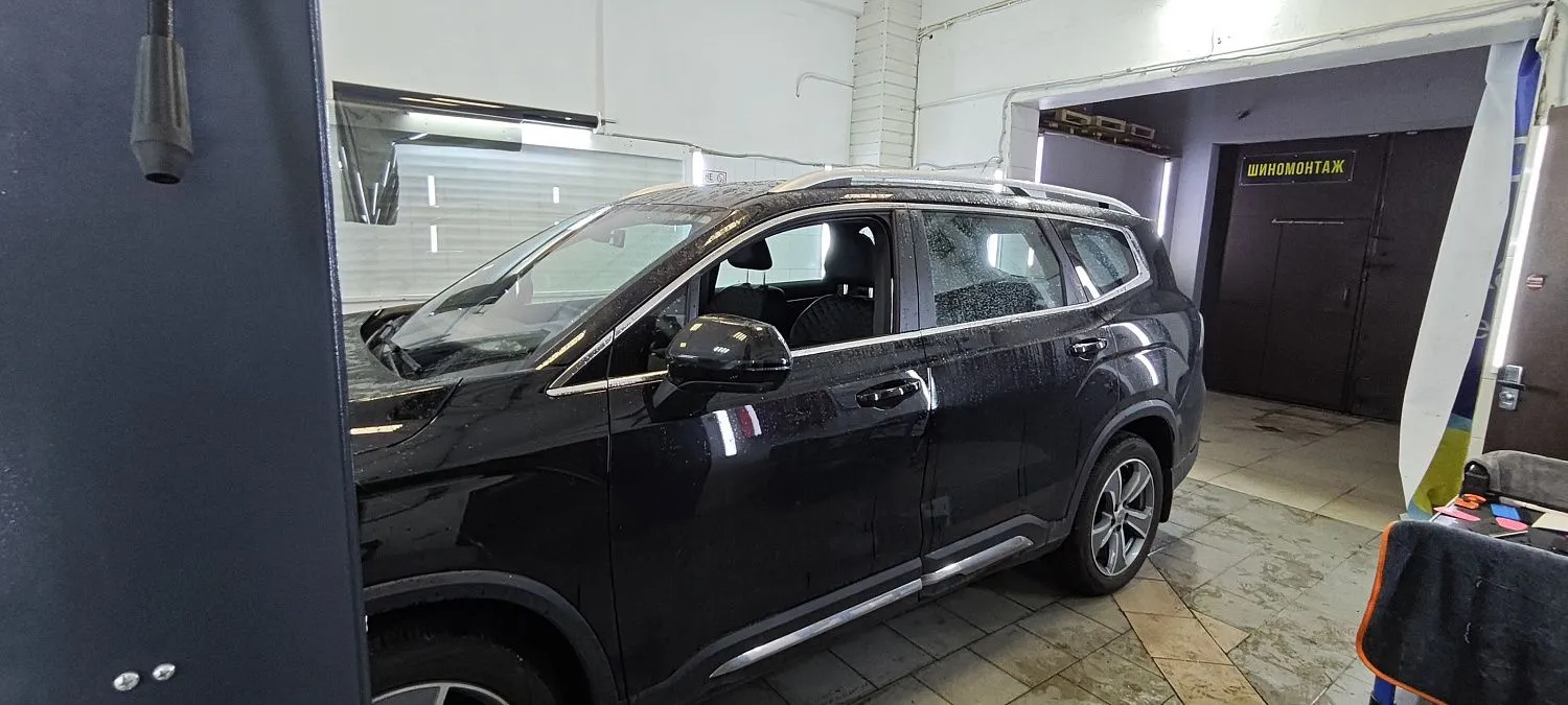 Тонировка Geely Okonango