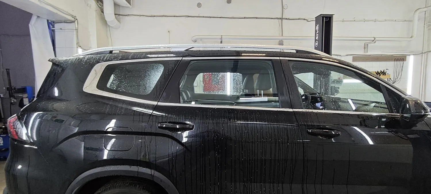 Тонировка Geely Okonango