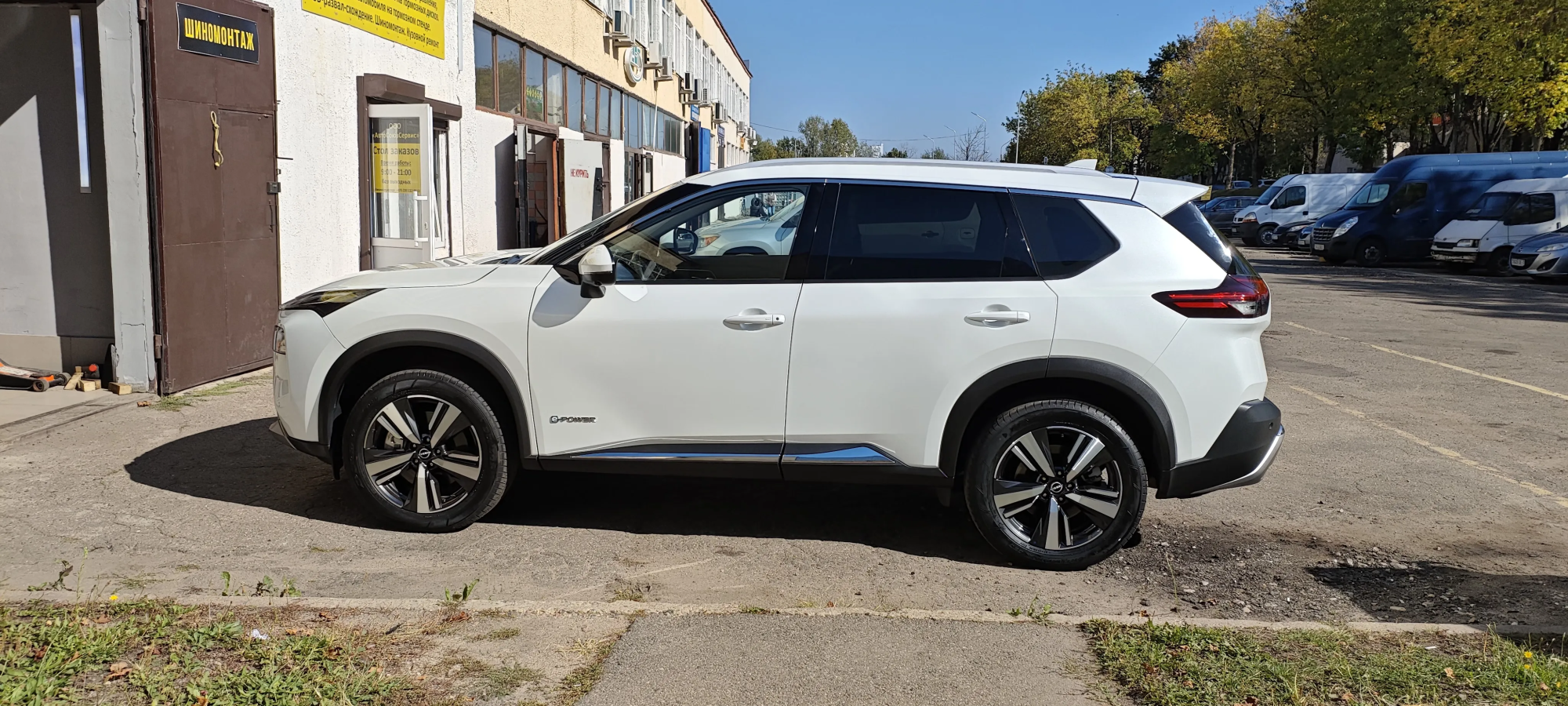 Тонировка Nissan X-Trail T33 в Минске 